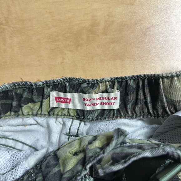 Levis Boy’s Toddler Camouflage Tropical Pull On Elastic Waist Bermuda Size 4T - Picture 2 of 6